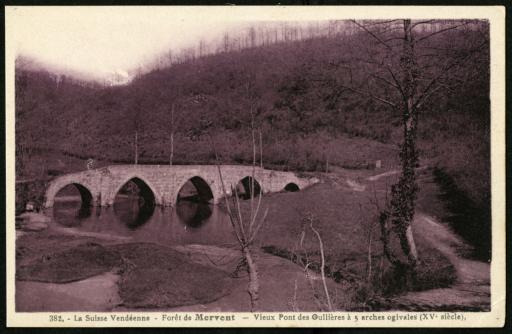 Le pont des Ouillères : avant la création du barrage de Saint-Luc [en 1955-1958] (vues 1-3), lorsqu'il est découvert une fois tous les dix ans pour l'entretien du barrage (vue 4).
